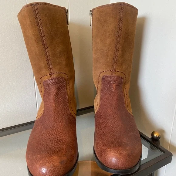 NWOT UGG Lou Boots - Picture 6 of 6